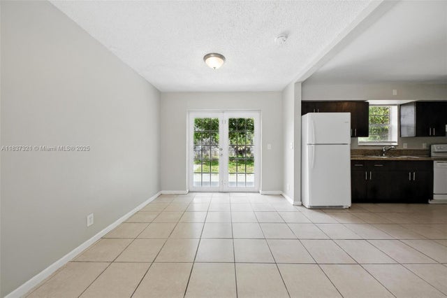 5 of 30 - 4021 Nw 7th Ave, Deerfield Beach, FL