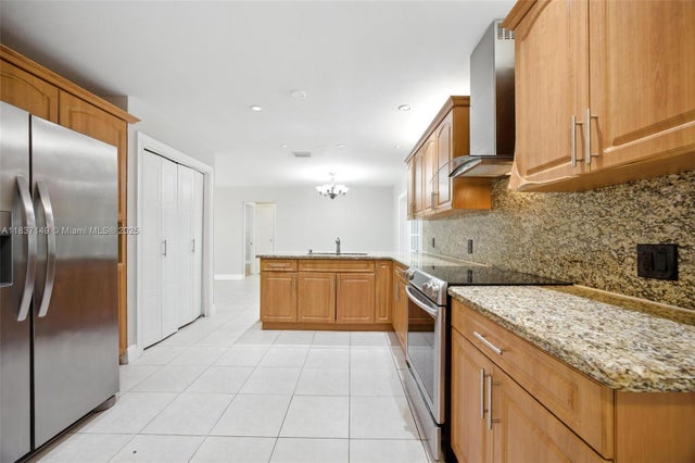 4 of 30 - 9540 Nw 25th St, Sunrise, FL