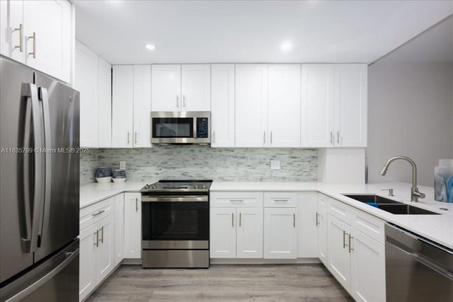 4 of 45 - 1200 Sw 12th St 214, Fort Lauderdale, FL