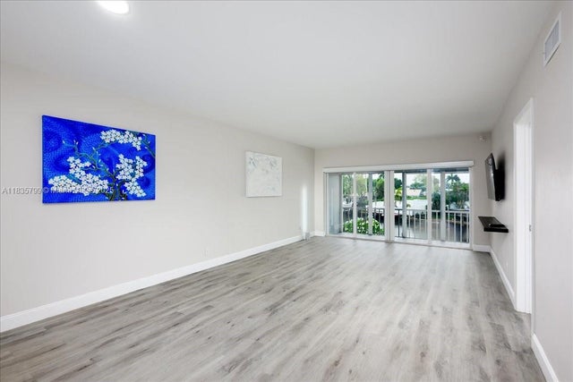 5 of 45 - 1200 Sw 12th St 214, Fort Lauderdale, FL