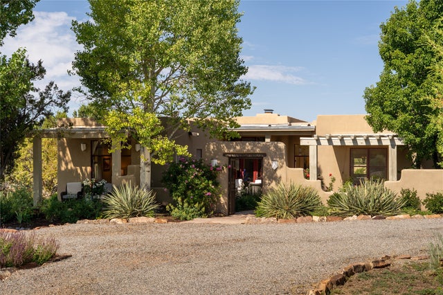 4 Paseo Del Coyote, Santa Fe