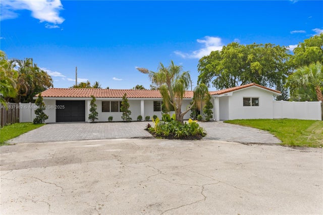 1 of 51 - 1710 Sw 1st Ave, Pompano Beach, FL
