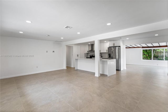 5 of 51 - 1710 Sw 1st Ave, Pompano Beach, FL