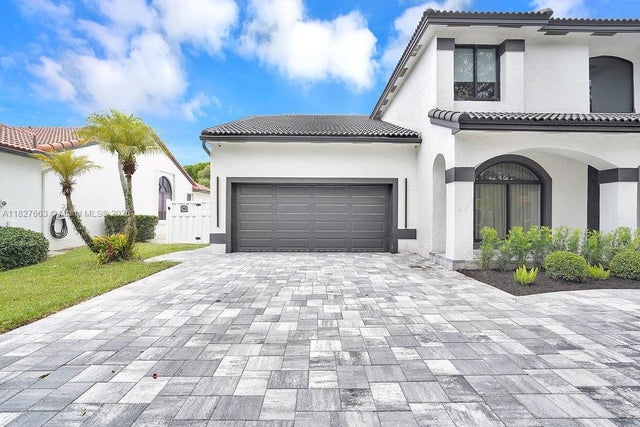 3 of 69 - 10746 Charleston Pl, Cooper City, FL