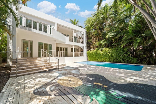 3 of 40 - 5625 N Bay Rd, Miami Beach, FL
