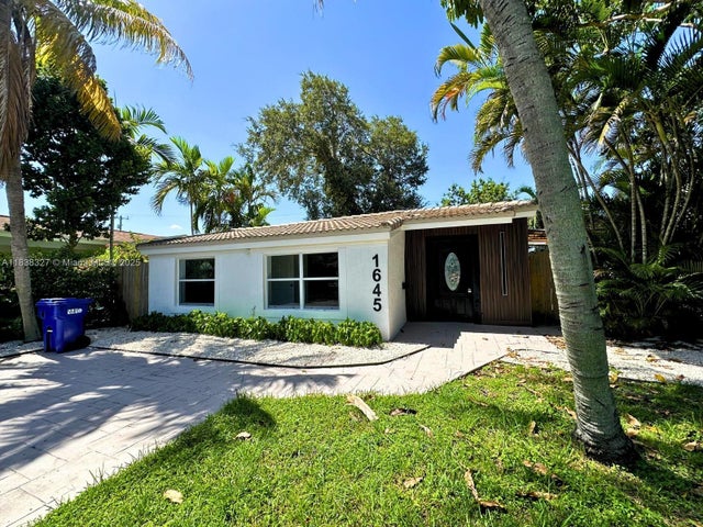 1 of 20 - 1645 Ne 175th St, North Miami Beach, FL