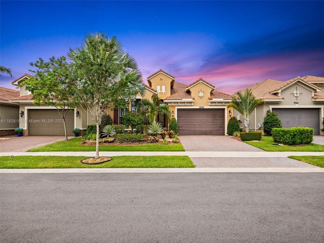 2 of 51 - 9549 W Kalmar Circle, Parkland, FL