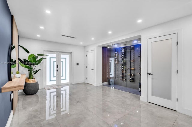 5 of 55 - 8241 Nw 182nd St, Hialeah, FL