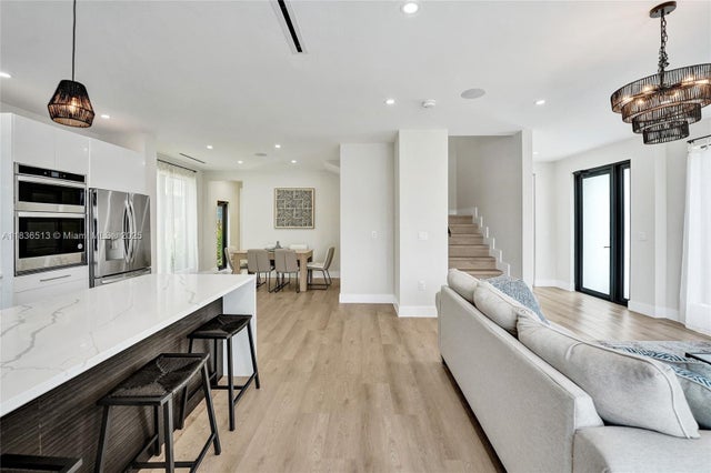 4 of 37 - 1617 Ne 11th St 1, Fort Lauderdale, FL