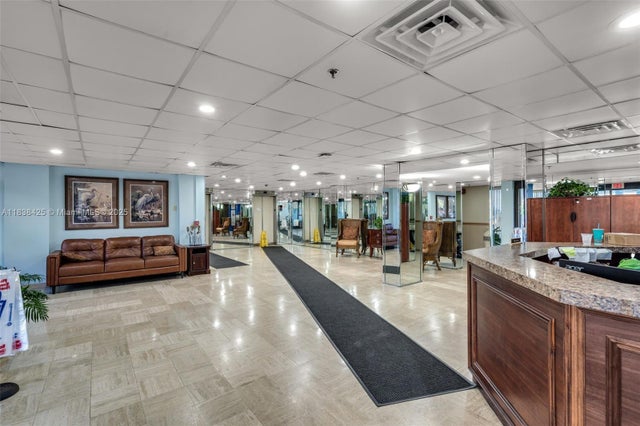 3 of 34 - 4001 Hillcrest Dr 812, Hollywood, FL