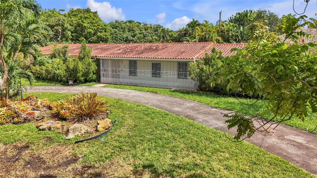 8751 Sw 110th St, Miami