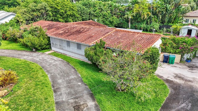 4 of 37 - 8751 Sw 110th St, Miami, FL