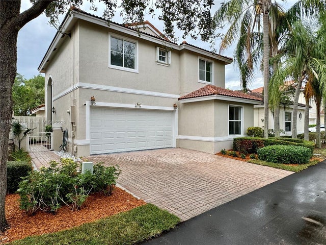 1 of 74 - 1470 Sweetbay Way, Hollywood, FL