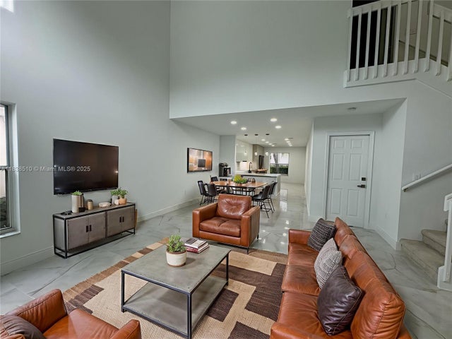 2 of 74 - 1470 Sweetbay Way, Hollywood, FL