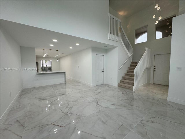 5 of 74 - 1470 Sweetbay Way, Hollywood, FL