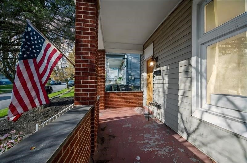 206 7th Street, Oakmont