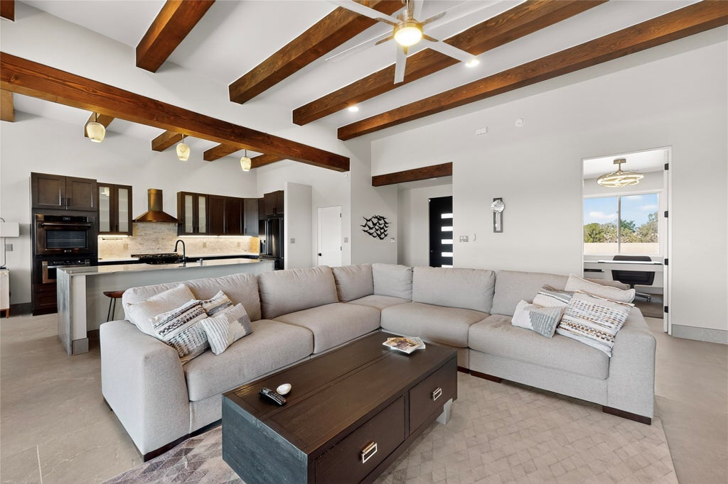 61 Paseo De Estrellas, Santa Fe