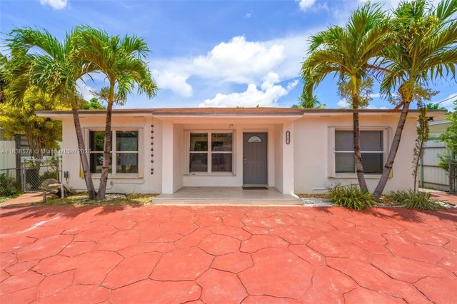 2 of 46 - 2761 Sw 33rd Ct, Miami, FL