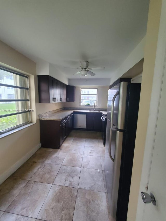 2 of 32 - 1450 Ne 191st St 106, Miami, FL