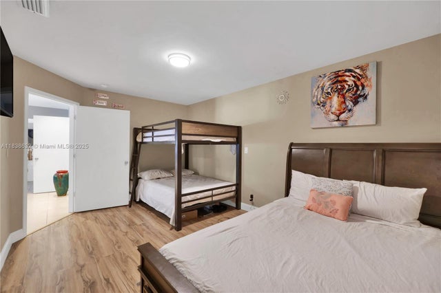 5 of 15 - 1730 N 55th Ave, Hollywood, FL
