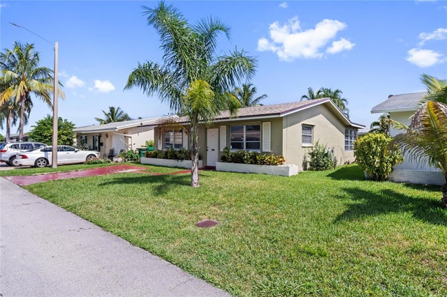 1 of 23 - 4938 Nw 54th Ct, Tamarac, FL