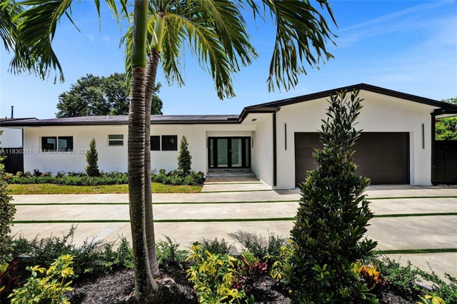 1 of 47 - 1840 Ne 199th St, Miami, FL