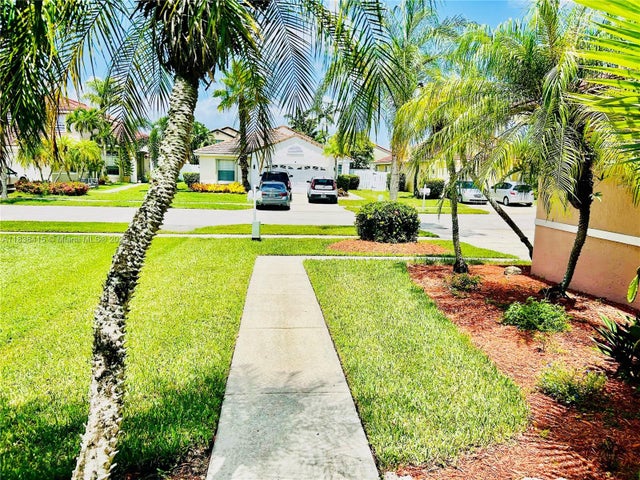 5 of 40 - 1111 Nw 173rd Ave, Pembroke Pines, FL