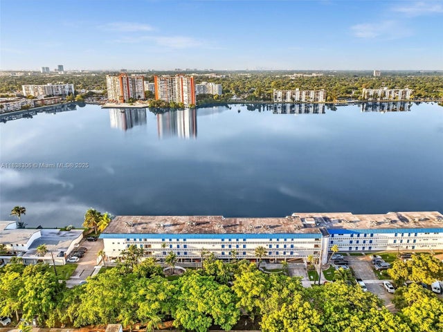 3 of 38 - 1170 Ne 191st St 24, Miami, FL