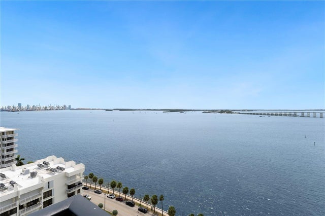 1450 Brickell Bay Dr 1402, Miami