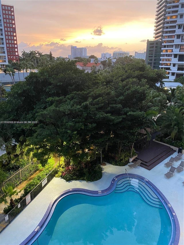 3 of 17 - 1450 Brickell Bay Dr 1402, Miami, FL