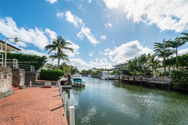 3 of 23 - 5308 Riviera Dr, Coral Gables, FL