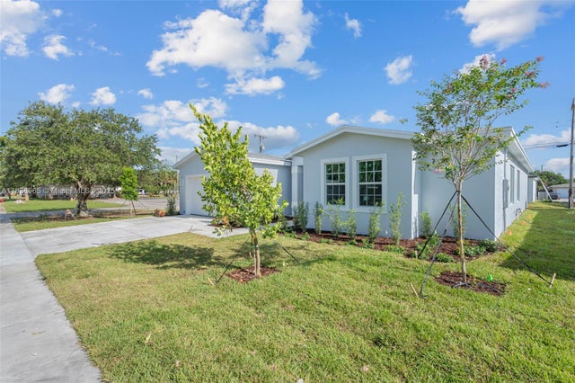 3 of 31 - 3451 Sw 19th St, Fort Lauderdale, FL