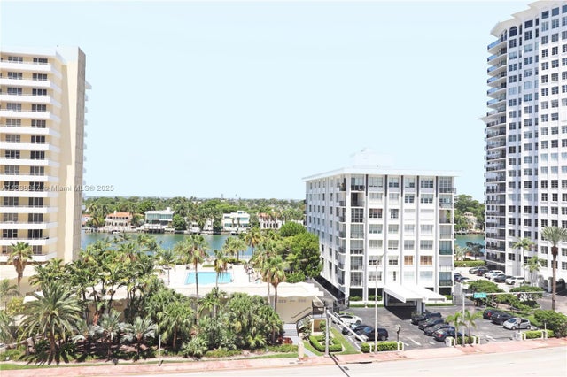 2 of 46 - 5601 Collins Ave 720, Miami Beach, FL