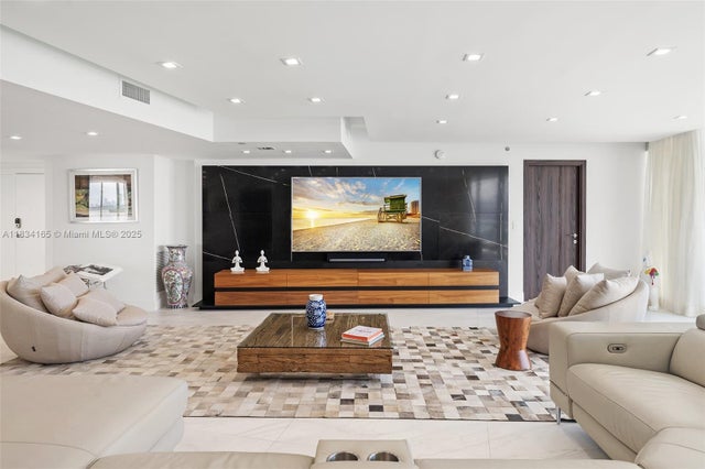 3 of 100 - 450 Alton Rd 901-902, Miami Beach, FL