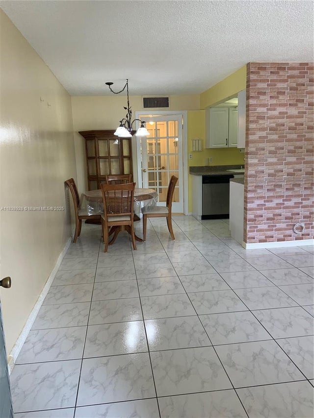 3 of 15 - 2405 Antigua Cir H1, Coconut Creek, FL