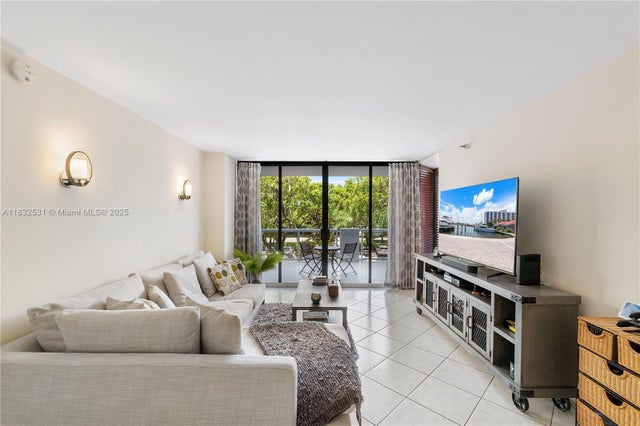 3640 Yacht Club Dr 203, Aventura