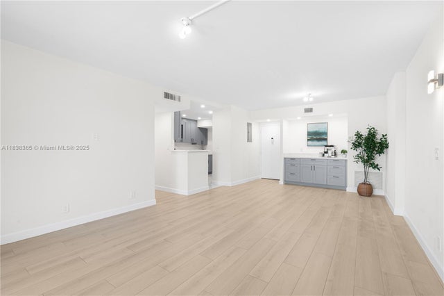 5 of 25 - 4400 Hillcrest Dr 314b, Hollywood, FL
