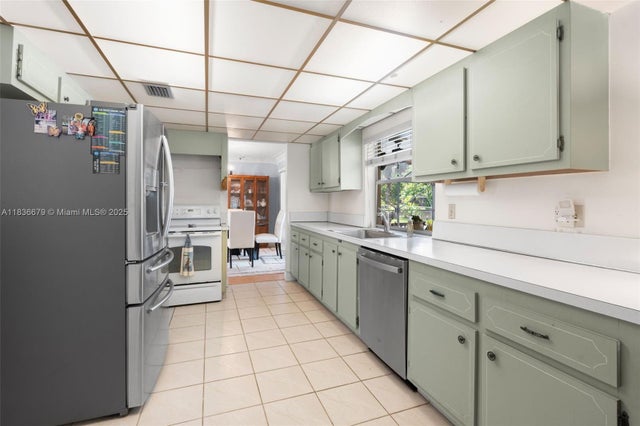 4 of 33 - 10620 Nw 41st St, Coral Springs, FL