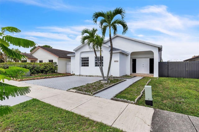 2 of 32 - 5370 Sw 144th Ave, Miami, FL