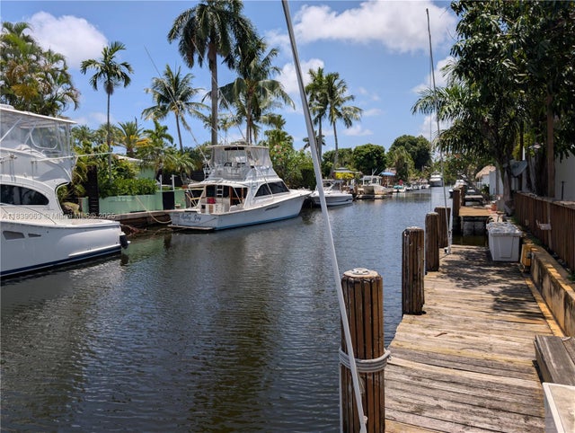 2 of 56 - 2606 Gulfstream Ln, Fort Lauderdale, FL