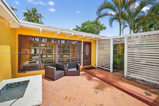 4 of 39 - 2606 Gulfstream Ln, Fort Lauderdale, FL