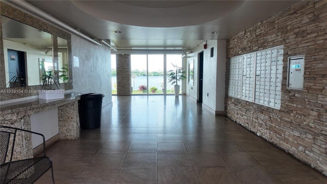 4 of 38 - 1075 Ne Miami Gardens Dr 306, Miami, FL