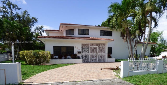 290 Ne 108th St, Miami