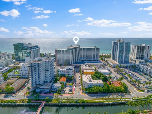 2 of 28 - 2899 Collins Ave 931, Miami Beach, FL