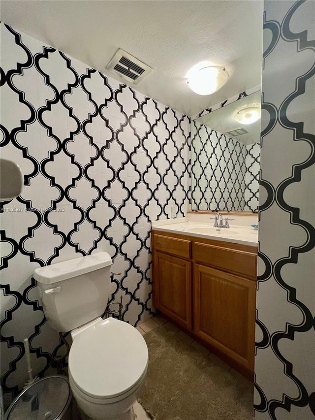 5 of 14 - 1575 Euclid Ave 505, Miami Beach, FL