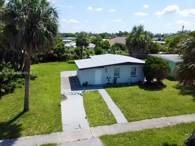 2 of 32 - 3460 Normandy Dr, Port Charlotte, FL