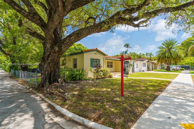 5 of 31 - 1941 Sw 18 St, Miami, FL