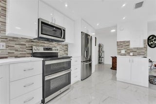 Photo of Listing #A11839441