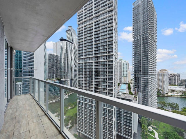 4 of 48 - 500 Brickell Ave 2501, Miami, FL