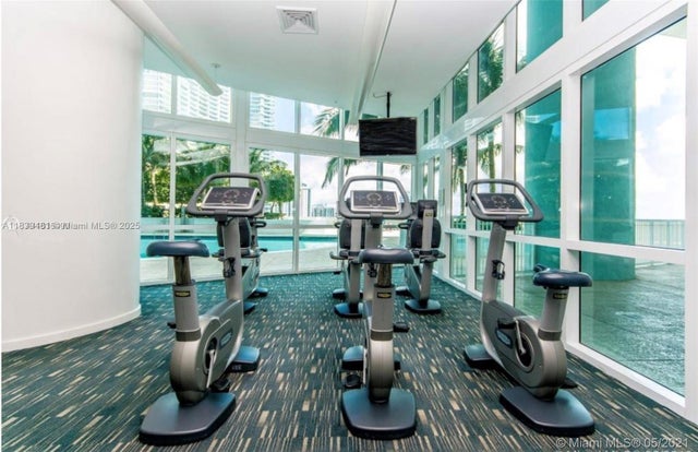 3 of 29 - 1900 N Bayshore Dr 1803, Miami, FL